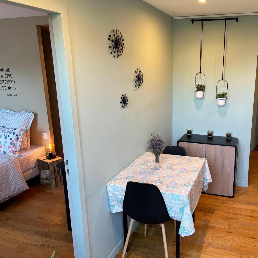 Au 10 Bed & Breakfast Luisant 외부 사진