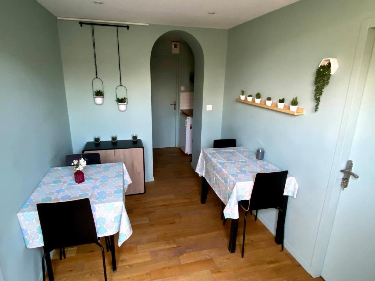 Au 10 Bed & Breakfast Luisant 외부 사진