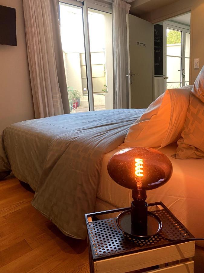 Au 10 Bed & Breakfast Luisant 외부 사진