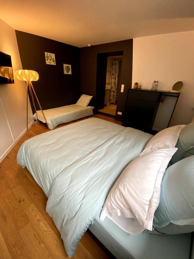 Au 10 Bed & Breakfast Luisant 외부 사진