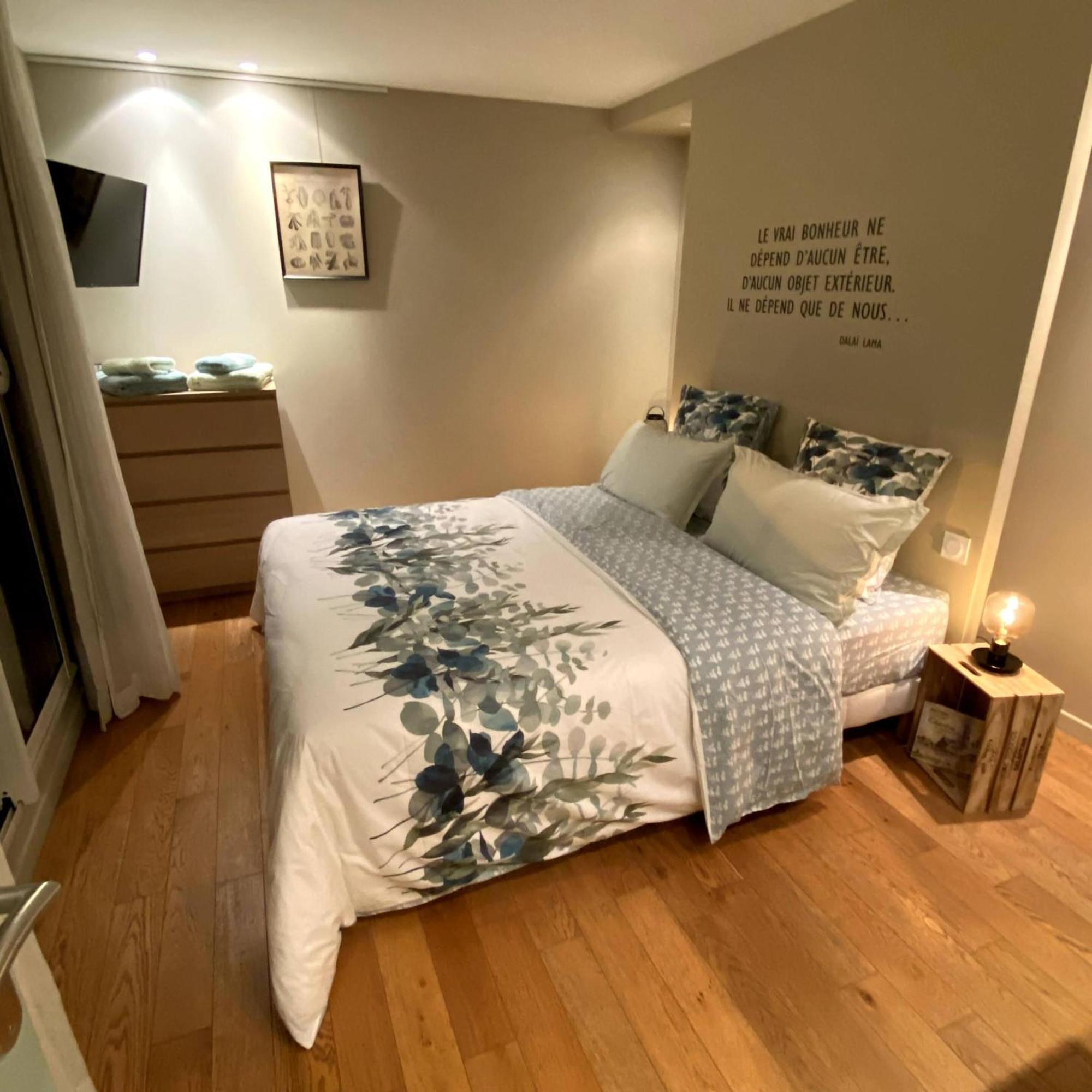 Au 10 Bed & Breakfast Luisant 객실 사진